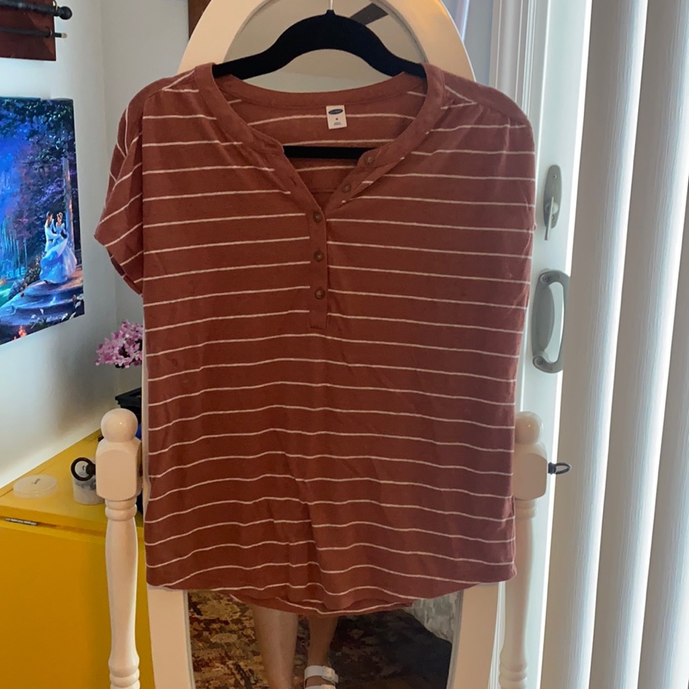 Old navy pink striped tshirt size medium